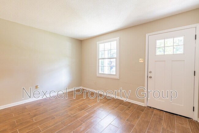 Foto del edificio - 3308 Spring Valley Cove