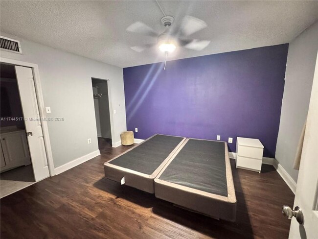 Foto del edificio - 2 bedroom in Pembroke Pines FL 33024