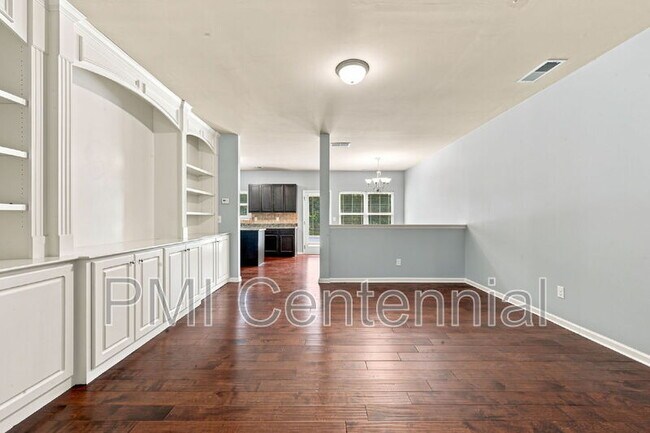 Foto del edificio - 3217 Blue Springs Trace