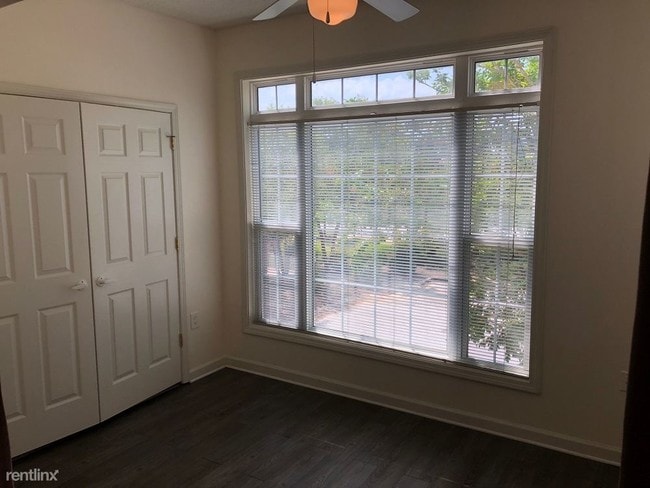 Building Photo - 1 br, 1.5 bath House - Avera Place Condomi...