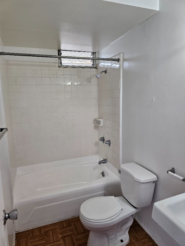Building Photo - 1439 Kewalo St