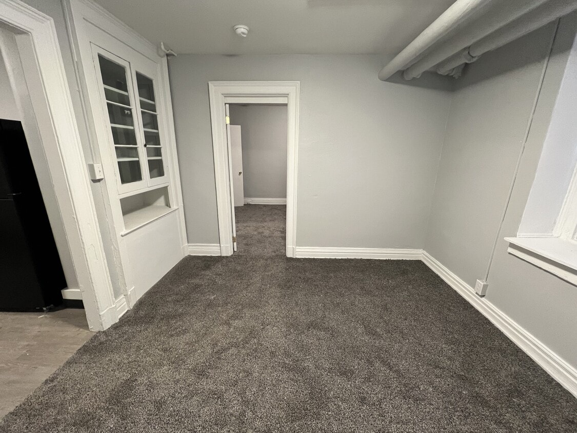 Primary Photo - Elmwood-Anderson Place Apartments