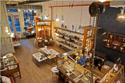 Interior View - 27 Howard St