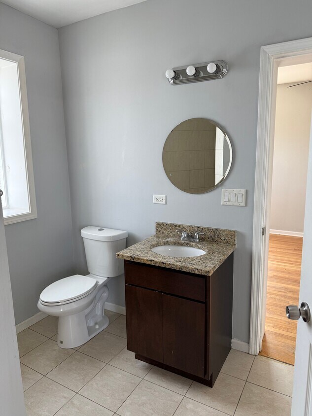 Photo - 4501 N Milwaukee Ave (Chicago, IL)
