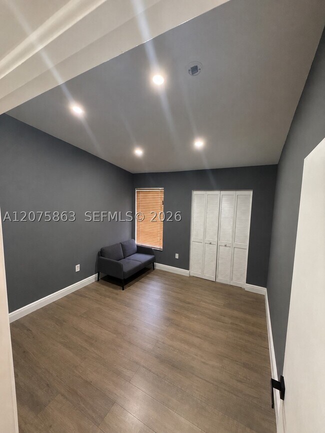 Building Photo - 6726 SW 130th Pl