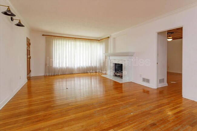 Foto del edificio - 1235 Ayrshire St