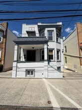 Building Photo - 214 72nd St