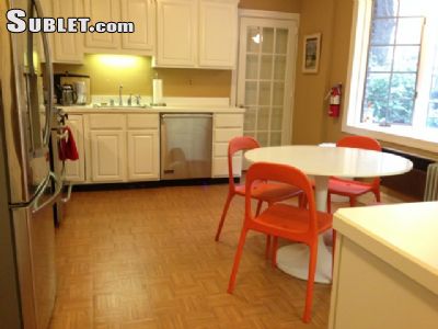 Building Photo - 2121 Pine St