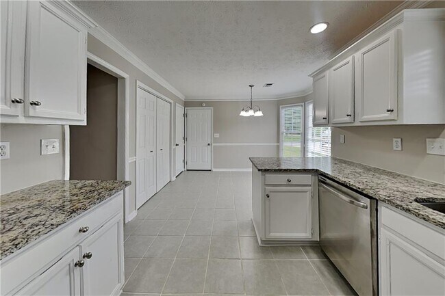Foto del edificio - 4620 Hampton Square Dr