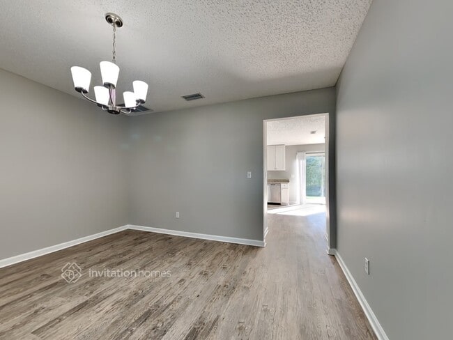 Building Photo - 14055 Ridgewick Dr