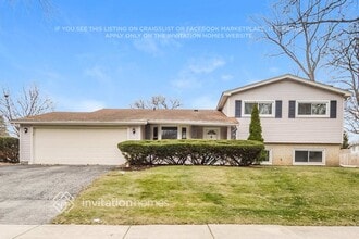 Building Photo - 421 Spruce Dr