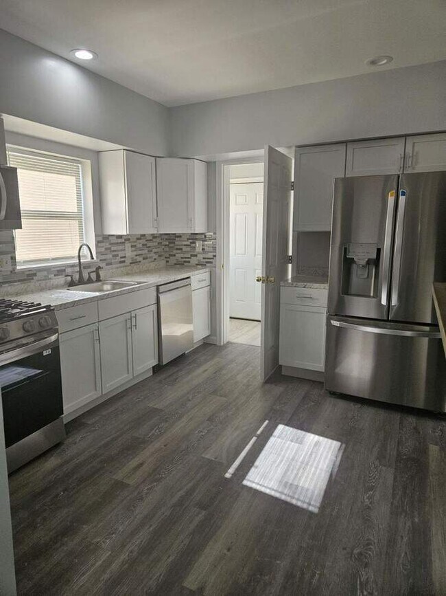 Foto del edificio - 4806 Gwynn Oak Ave
