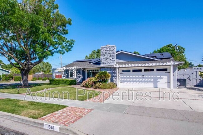 Building Photo - 1549 Alisal Avenue