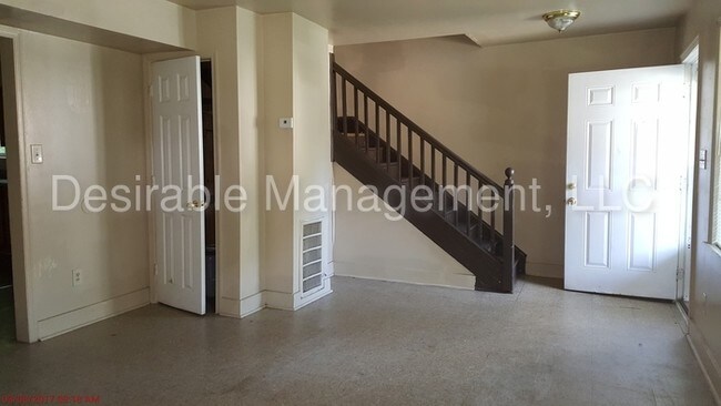 Building Photo - 1034 30th St