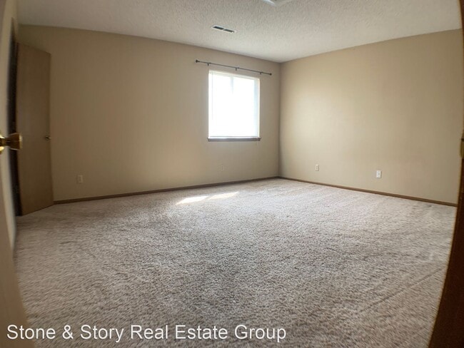 Building Photo - 2 br, 1.5 bath House - 2203 SW Brandywine ...