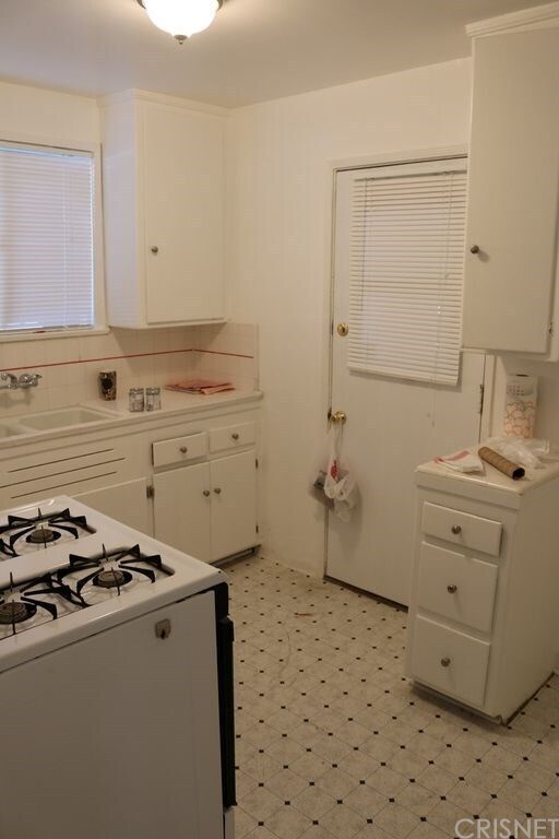 Primary Photo - 11722 Riverside Dr