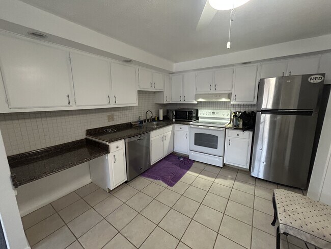 Foto del edificio - 89 Pleasant St