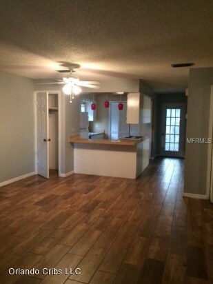Foto del edificio - 2 br, 2 bath House - 643 West Oak Terrace ...