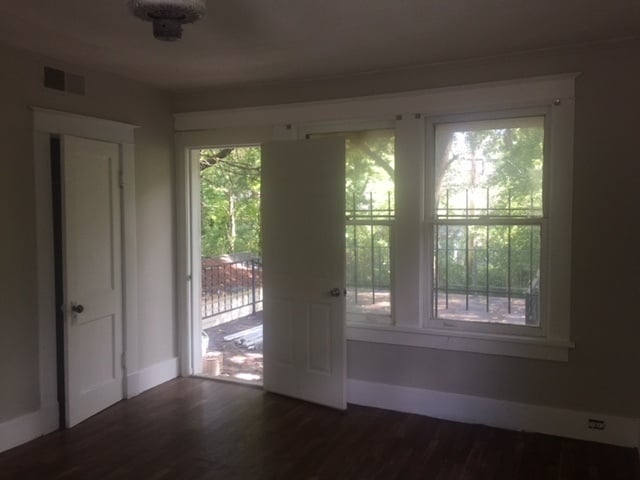 Foto del edificio - 1 Bedroom, 1 Bathroom Near UOM and Echles St