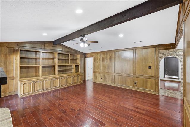 Foto del edificio - 114 Stone Canyon Dr