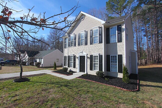 Foto del edificio - Charming 3-Bedroom Home in Raleigh!