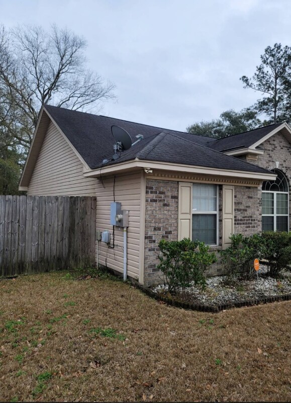 Foto del edificio - 142 Meadowside Ln