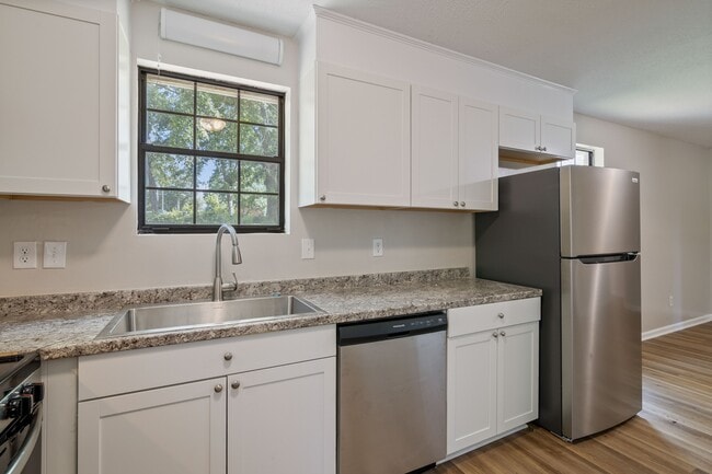 Building Photo - 3919 Wexford Ct