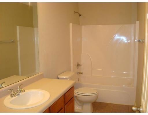 Foto del edificio - 851 Meadowlands Dr