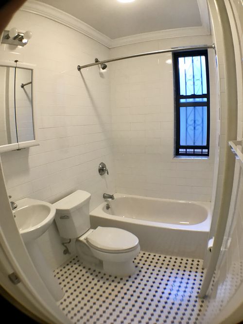 Foto del edificio - 2465 38th St