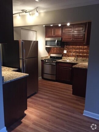 Building Photo - 4 Nixon Ln