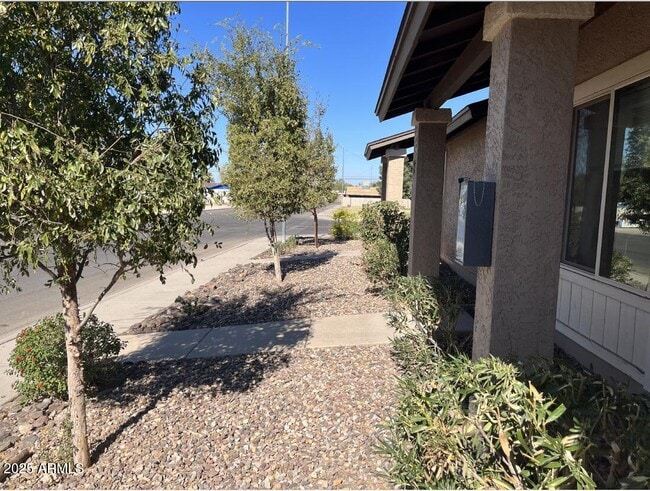 Building Photo - 157 W Inglewood St