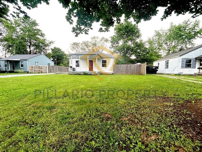 Newly Renovated, 2-Bedroom, 1-Bathroom Hom... - Newly Renovated, 2-Bedroom, 1-Bathroom Hom... House