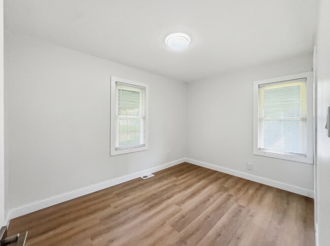 Foto del edificio - 18410 Tranquil St