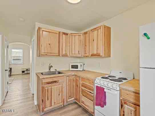 Building Photo - 508 2nd Ave