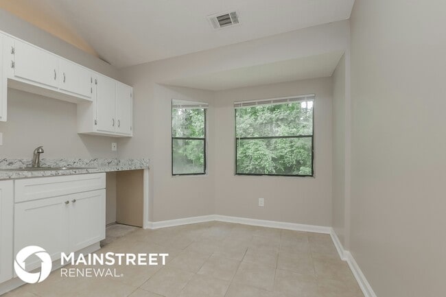 Building Photo - 145 Lynda Ln