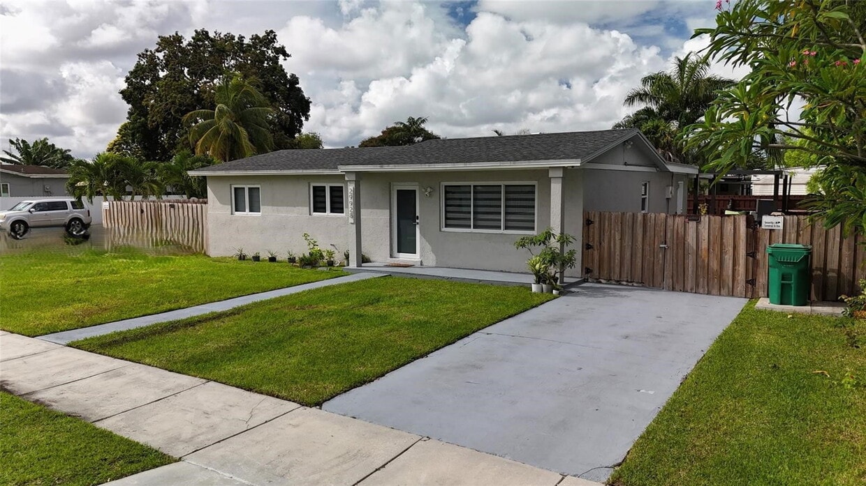 Foto principal - 19928 SW 159th Dr