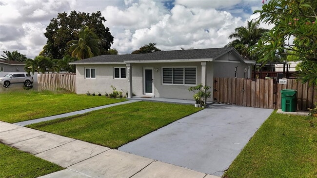 Photo - 19928 SW 159th Dr House