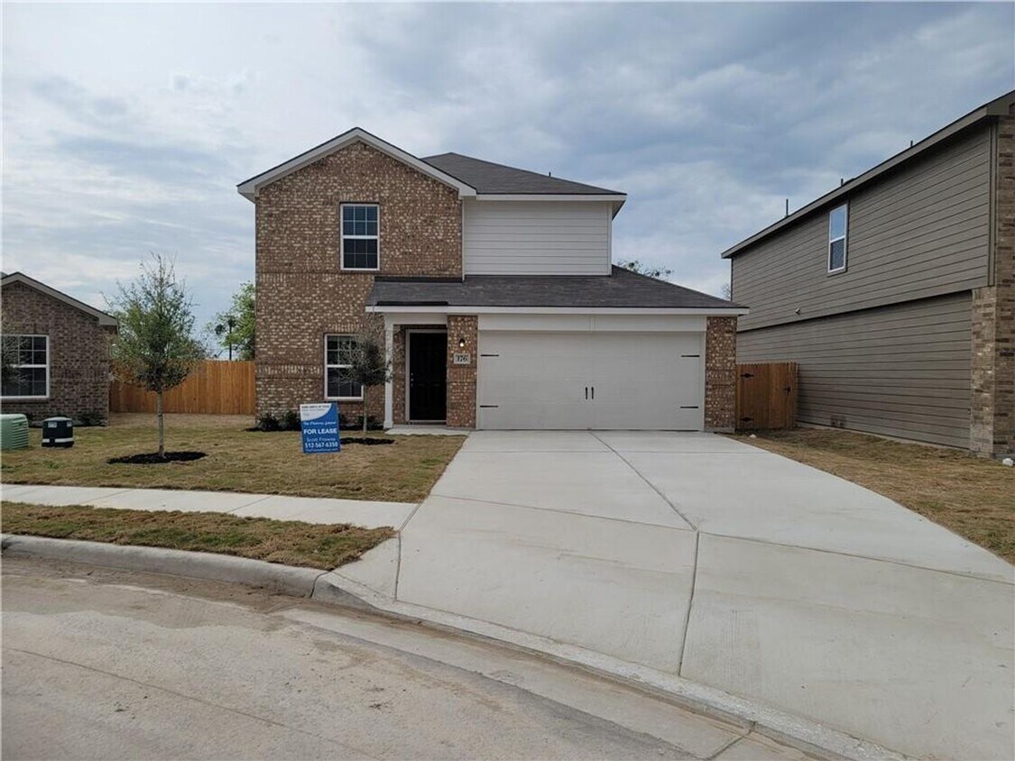 Primary Photo - 3 Bed / 2.5 Bath in Stonebrige Crossing in...