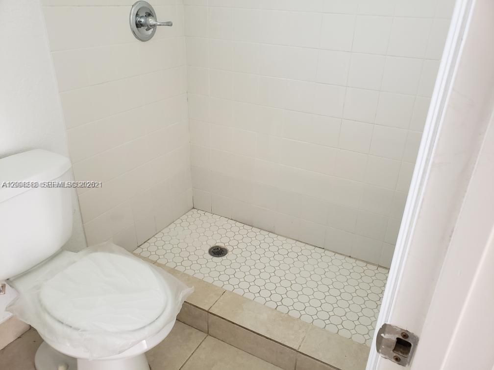 Foto del edificio - 2929 NW 88th St