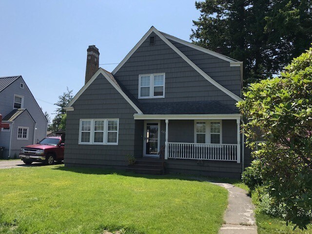 Foto principal - Charming 3 bedroom, 1.5 bathroom 1,448 sq....