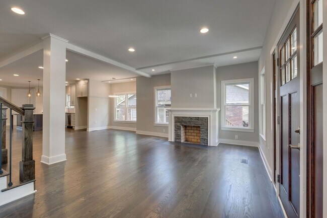Foto del edificio - 1509 Ashwood Ave