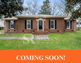 Building Photo - 4014 Centurion Pass