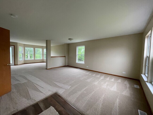 Foto del edificio - Single Family Home for Rent in Marengo! Available Mid August 2026!