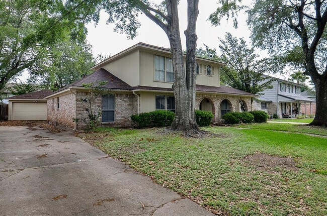 Foto del edificio - 14106 Locke Ln