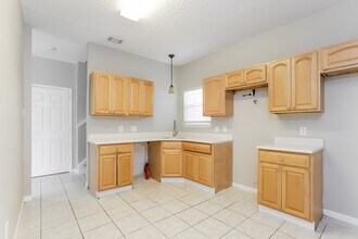 Building Photo - 7744 Ellis Dr