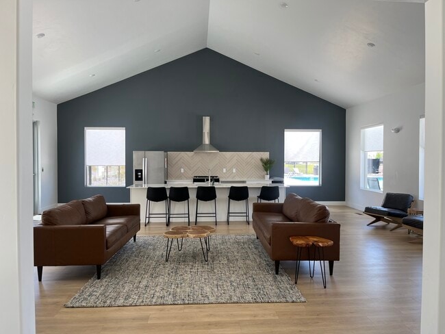 Building Photo - 3917 N Cougar Ln