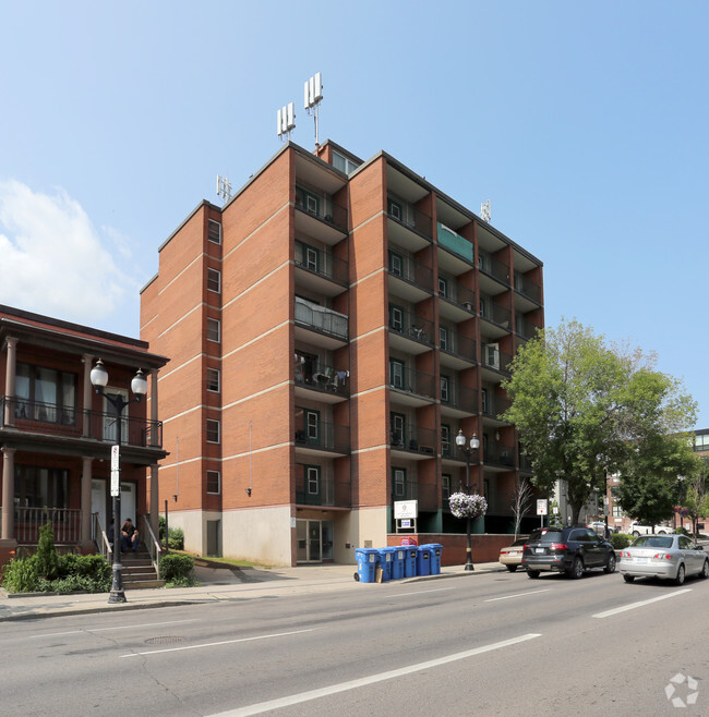 Building Photo - Aubrey Jones Apartments