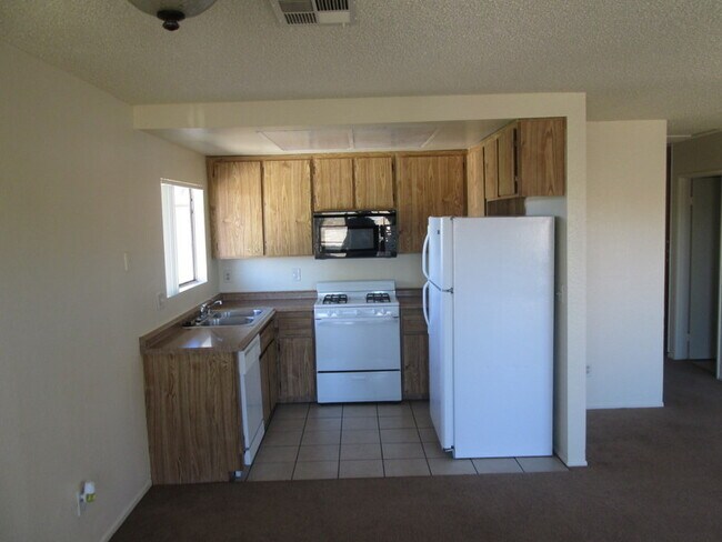 Building Photo - 1251 Barstow Rd