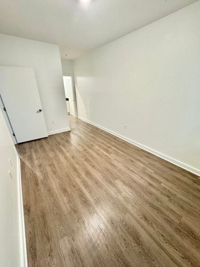 Interior Photo - Millhouse