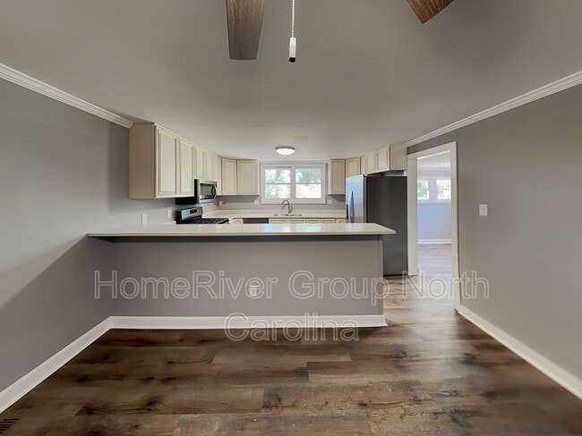 Building Photo - 308 Brawley Ave